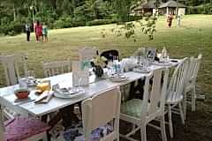 smbali hai table and lawn