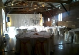 sminside-wedding-sq-table